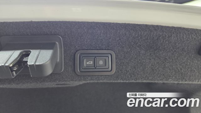 Audi A6 2020 — photo 31