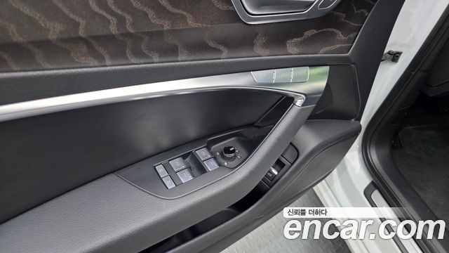 Audi A6 2020 — photo 35