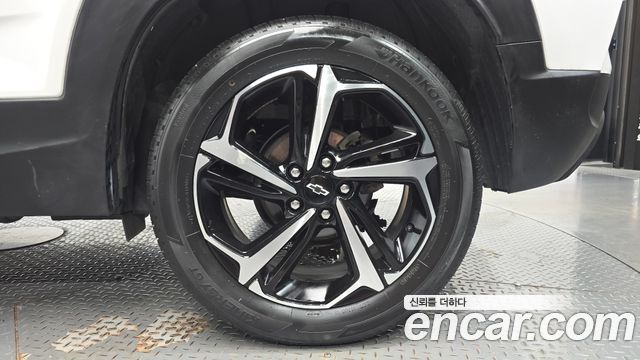Chevrolet Korea Trailblazer 2022 — photo 7