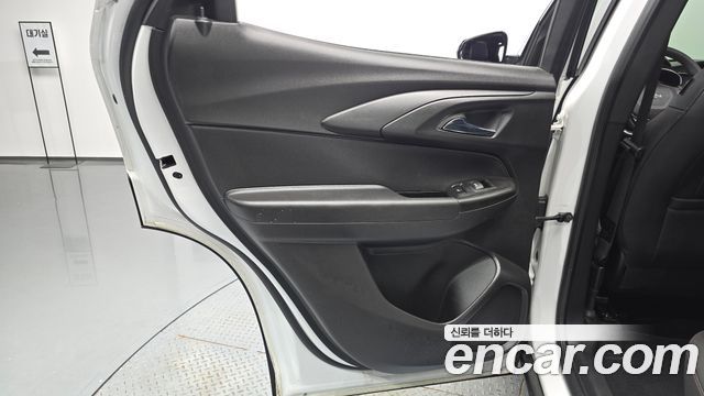 Chevrolet Korea Trailblazer 2022 — photo 15
