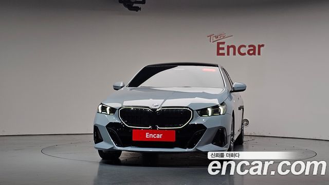 BMW i5 2025 — photo 3