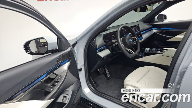 BMW i5 2025 — photo 13