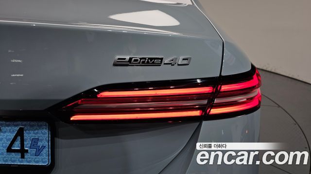 BMW i5 2025 — photo 9