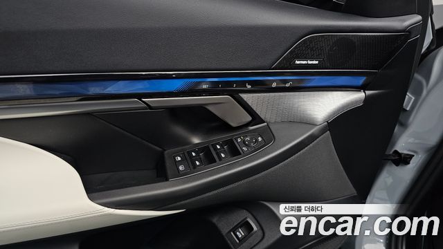 BMW i5 2025 — photo 37