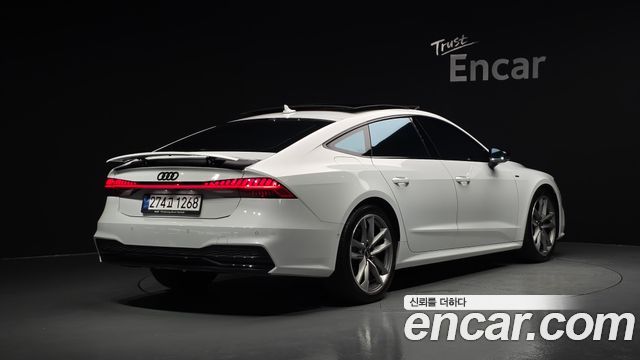 Audi A7 2023 — photo 2