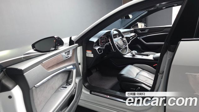 Audi A7 2023 — photo 10