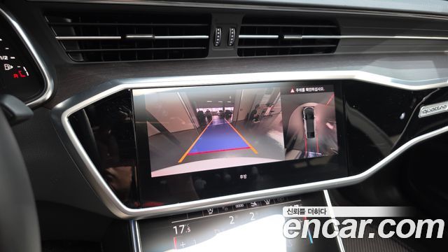 Audi A7 2023 — photo 15