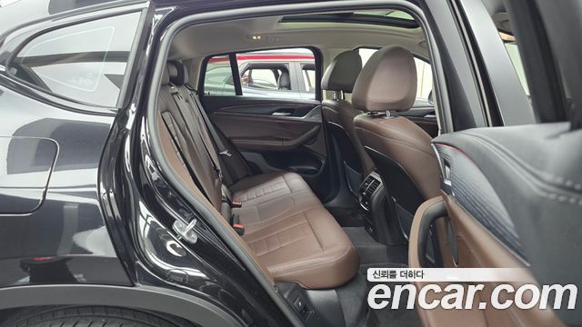 BMW X4 2025 — photo 17