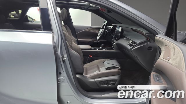 Lexus RX 2023 — photo 16