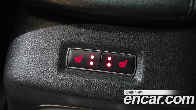 Lincoln MKC 2015 — photo 18