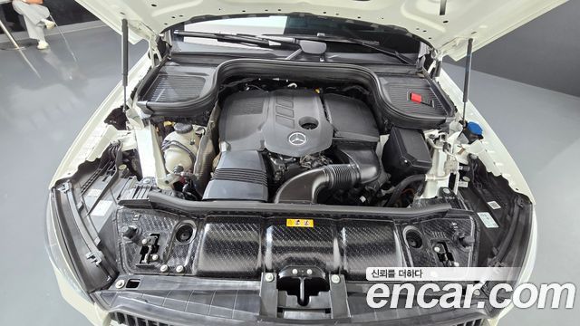 Mercedes-Benz GLE-Class 2023 — photo 6
