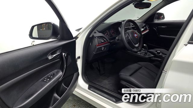 BMW 1-Series 2017 — photo 17