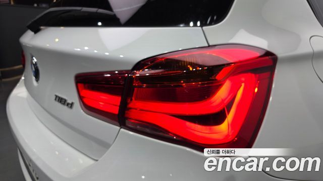 BMW 1-Series 2017 — photo 9