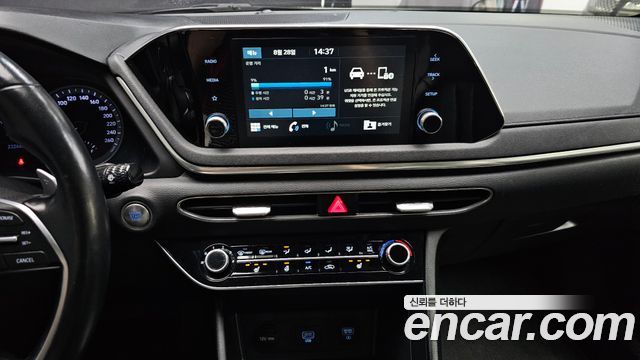 Hyundai Sonata 2020 — photo 13