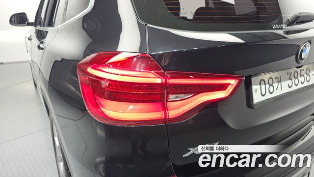 BMW X3 2019 — photo 9