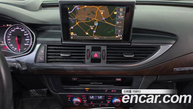 Audi A7 2012 — photo 14