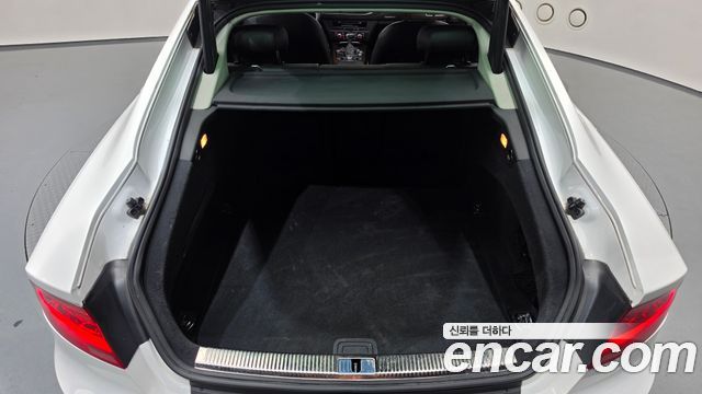 Audi A7 2012 — photo 20