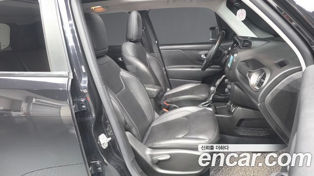 Jeep Renegade 2020 — photo 17