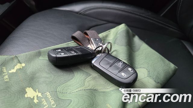 Jeep Renegade 2020 — photo 28