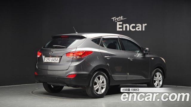 Hyundai Tucson 2010 — photo 2