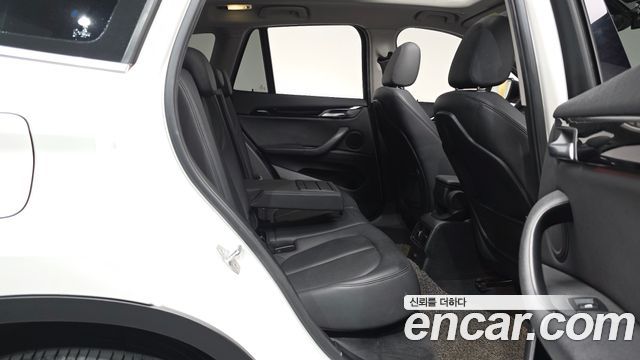BMW X1 2018 — photo 17