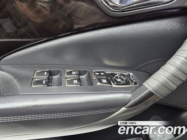 Hyundai Grandeur 2012 — photo 17
