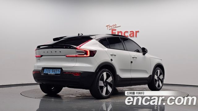 Volvo C40 2022 — photo 2
