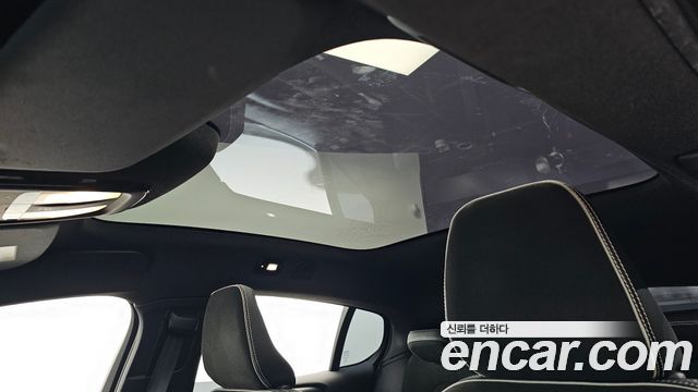 Volvo C40 2022 — photo 33