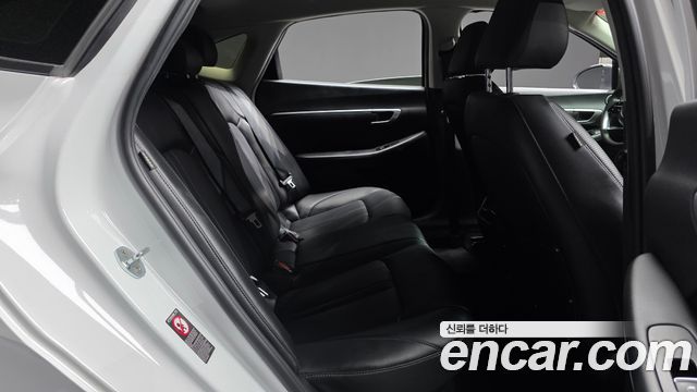 Hyundai Sonata 2021 — photo 11