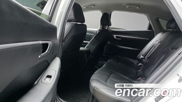 Hyundai Sonata 2021 — photo 12