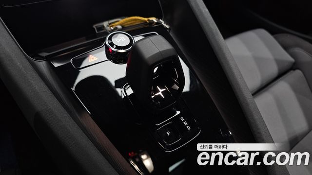 Polestar Polestar 2 2023 — photo 12