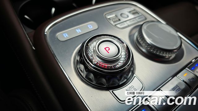 Genesis G90 2022 — photo 12