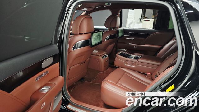 Genesis G90 2022 — photo 24