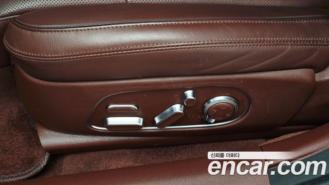 Genesis G90 2022 — photo 32