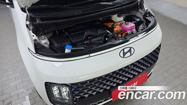 Hyundai Staria 2025 — photo 6