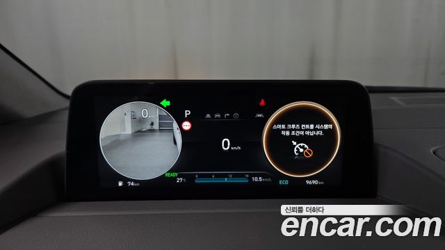 Hyundai Staria 2025 — photo 11