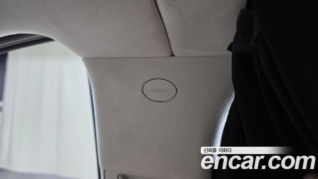 Hyundai Staria 2025 — photo 29