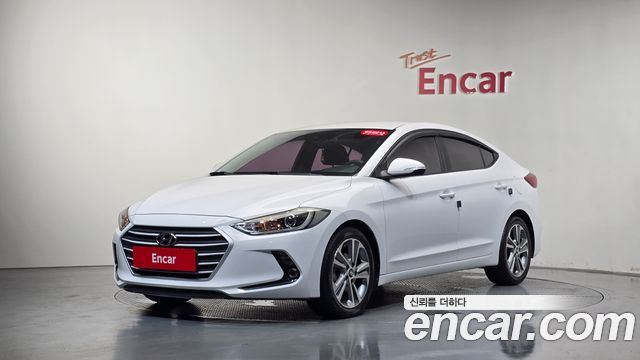 Hyundai AVANTE 2018 — photo 31