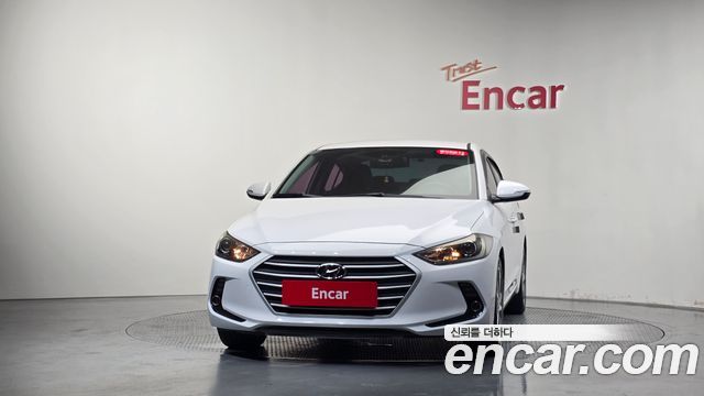 Hyundai AVANTE 2018 — photo 3