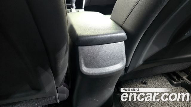 Hyundai AVANTE 2018 — photo 29