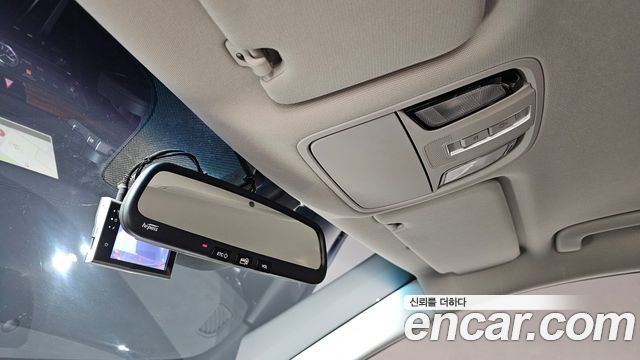 Kia K7 2017 — photo 22