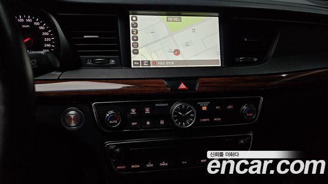 Kia K7 2017 — photo 23
