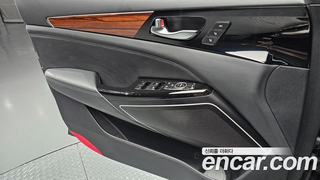 Kia K7 2017 — photo 14