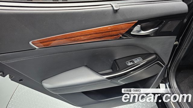 Kia K7 2017 — photo 15