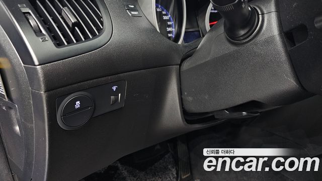 Hyundai Genesis 2009 — photo 22