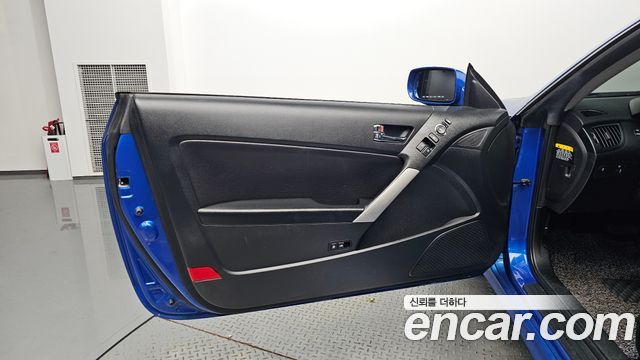 Hyundai Genesis 2009 — photo 14
