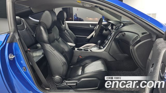 Hyundai Genesis 2009 — photo 16