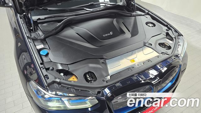 BMW iX3 2024 — photo 6