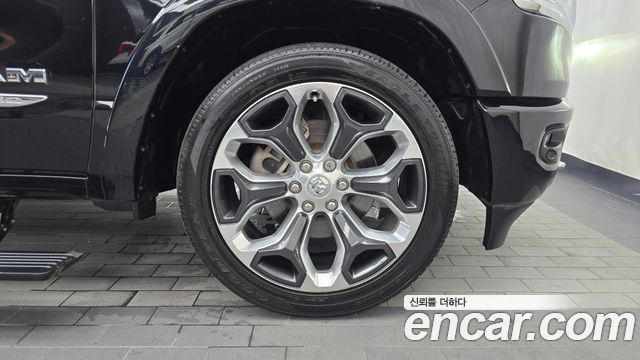 Dodge Ram Pick Up 2019 — photo 7