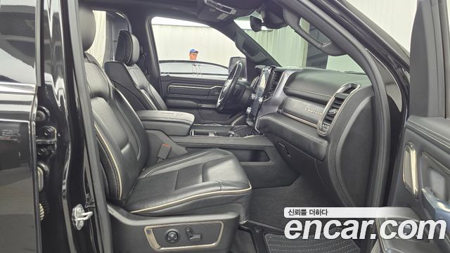 Dodge Ram Pick Up 2019 — photo 16